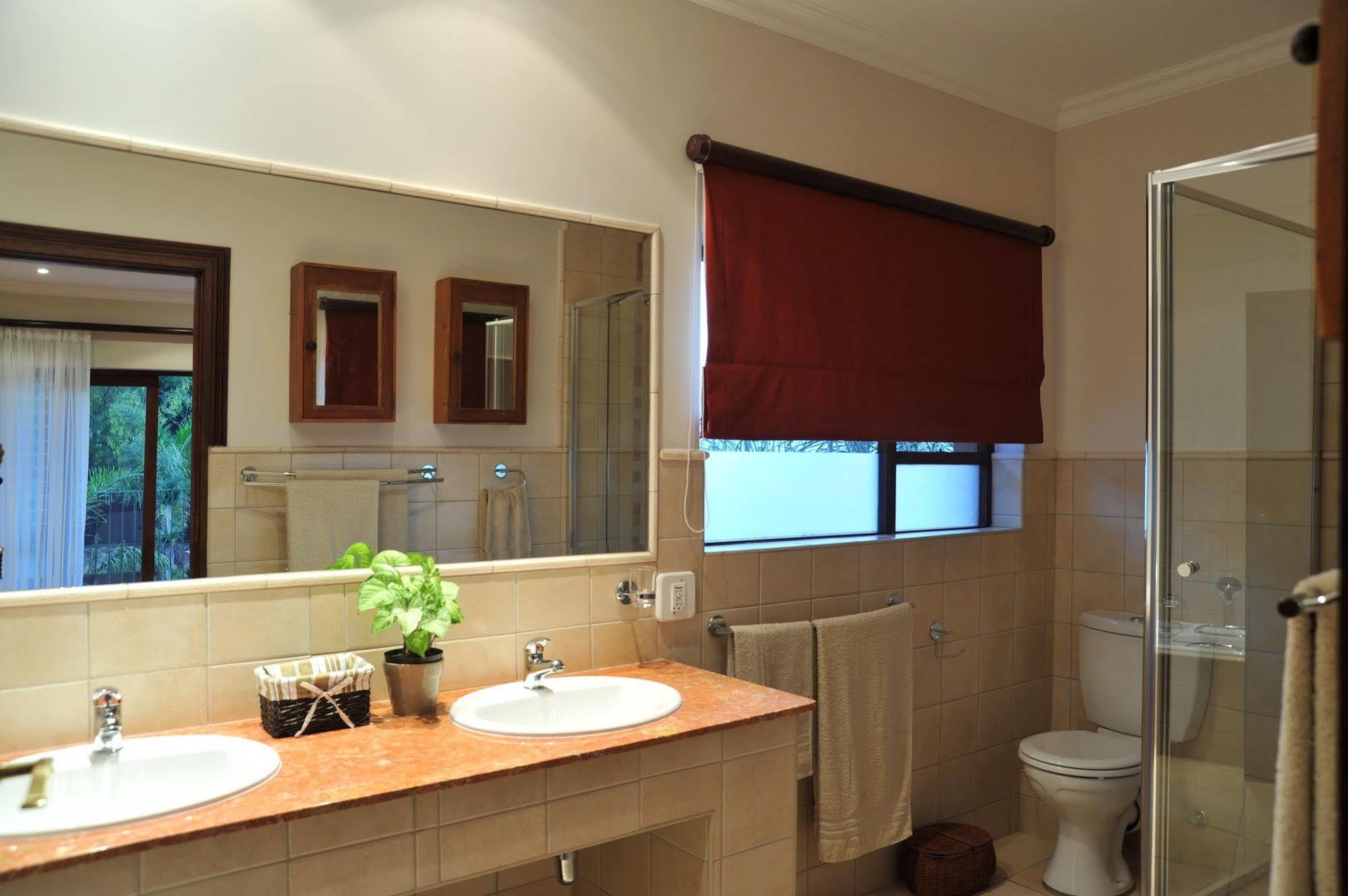 Claires Of Sandton Luxury Guest House Johannesburg Luaran gambar